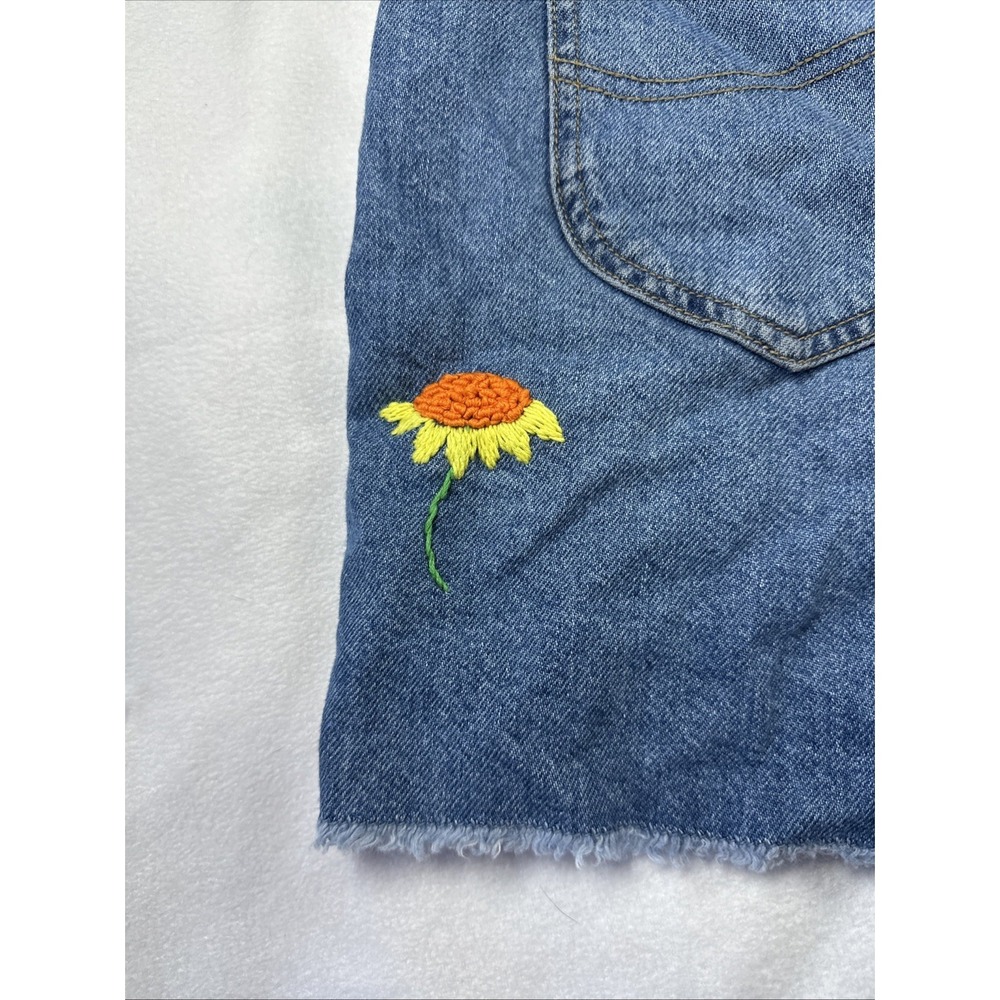 Vintage Lee Women Denim Cottagecore Sunflower Festival Shorts - Picture 9 of 10